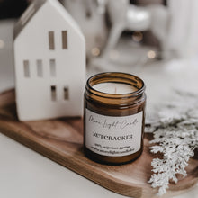 Kép betöltése a galériamegjelenítőbe: Nutcracker  — szójagyertya