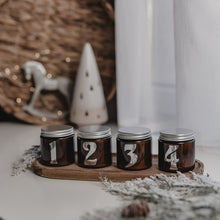 Kép betöltése a galériamegjelenítőbe: Adventi 100% natúr szójaviasz illatgyertya csomag (120 ml)
