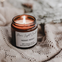 Kép betöltése a galériamegjelenítőbe: Merry Berry — szójagyertya