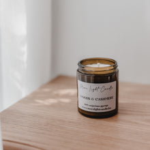 Kép betöltése a galériamegjelenítőbe: Woods & Cashmere – szójagyertya