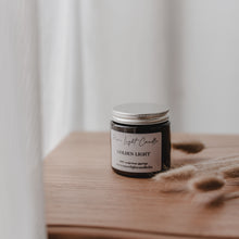 Kép betöltése a galériamegjelenítőbe: Golden Light — szójagyertya