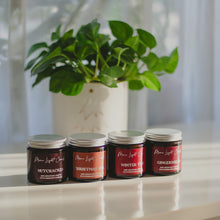 Kép betöltése a galériamegjelenítőbe: Ünnepi box illatválogatás II. - 100% natúr szójaviasz illatgyertya csomag