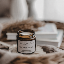 Kép betöltése a galériamegjelenítőbe: Sea Salt & Sage – szójagyertya
