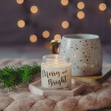 Kép betöltése a galériamegjelenítőbe: merry and bright szójaviasz gyertya