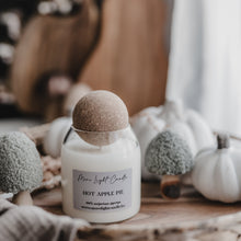 Kép betöltése a galériamegjelenítőbe: Serenity Orb – 350 ml szójaviasz gyertya parafa gömbtetővel, limitált kiadás
