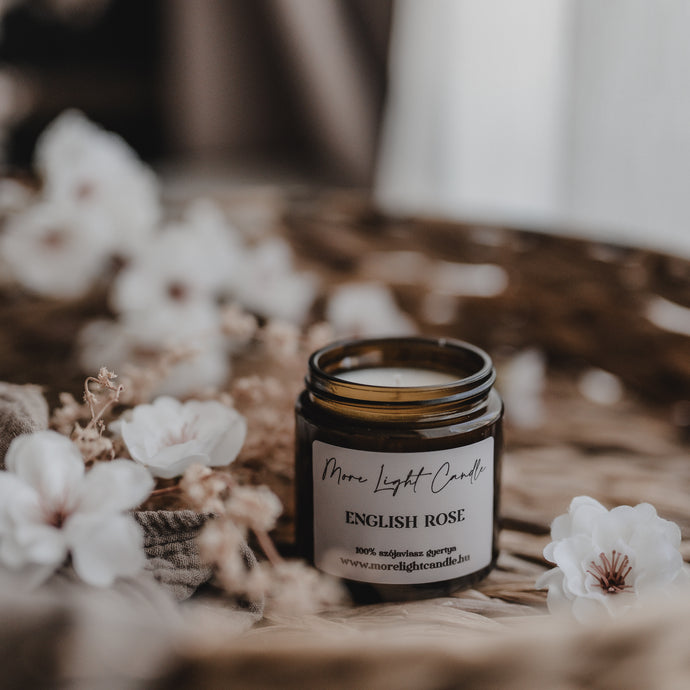 English Rose szójaviasz gyertya — angol rózsa illat, 120 ml, ámbra üveg
