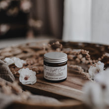Kép betöltése a galériamegjelenítőbe: Lemongrass &amp; Ginger szójaviasz gyertya – 60 ml, ámbra üveg
