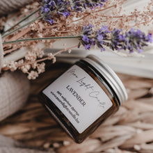 Kép betöltése a galériamegjelenítőbe: Lavender szójagyertya — nyugtató levendula illat, 120 ml, ámbra üveg
