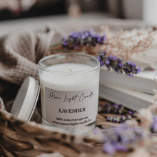Kép betöltése a galériamegjelenítőbe: Lavender szójagyertya — nyugtató levendula illat, 200 ml, átlátszó üveg
