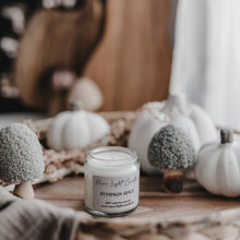 Kép betöltése a galériamegjelenítőbe: Pumpkin Spice — sütőtökös pite illat, 120 ml, átlátszó üveg

