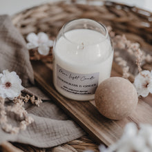 Kép betöltése a galériamegjelenítőbe: Serenity Orb – 350 ml szójaviasz gyertya parafa gömbtetővel, limitált kiadás
