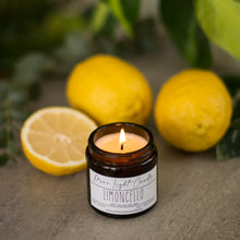 Kép betöltése a galériamegjelenítőbe: Limoncello citrom cukor likőr illatgyertya More Light Candle
