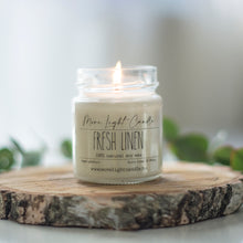 Kép betöltése a galériamegjelenítőbe: fresh linen szójagyertya
