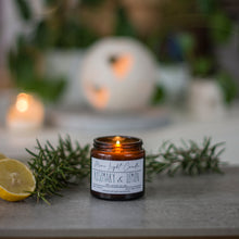 Kép betöltése a galériamegjelenítőbe: rosemary lemon szójagyertya

