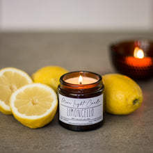 Kép betöltése a galériamegjelenítőbe: Limoncello citrom cukor likőr illatgyertya More Light Candle
